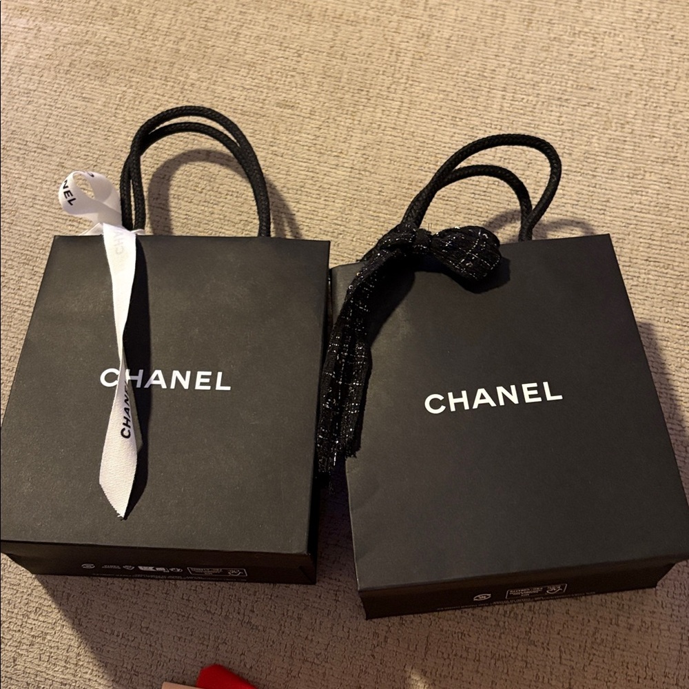 CHANEL Shopping bag